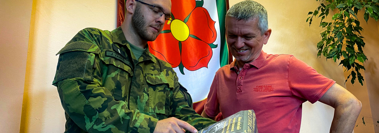 Specialisté na civilně-vojenskou spolupráci jednají se zástupci obcí v jižních Čechách