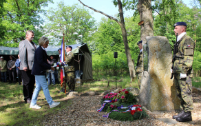 zástupci veřejné správy uctili památku členů skupiny Spelter