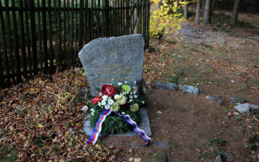 Památník kpt. Michala Návesníka