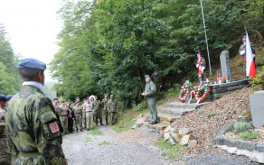 plukovník Straka uctil památku britských vojáků