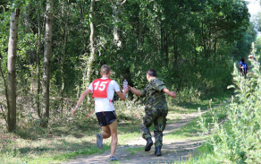 pomoc kamarádů