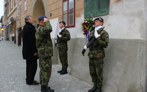 položení věnců na Masarykově náměstí v Náměšti n/O