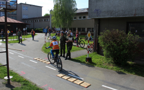 jízda na kolejnici