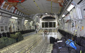 Nákladový prostor C-17