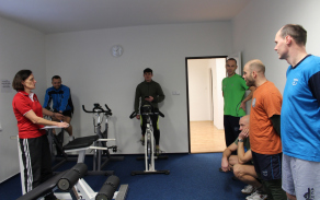 kapitánka Manová seznamuje sportovce s organizací soutěže