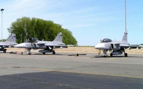 08gripen1600.jpg