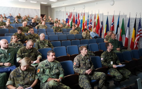 hlavní plánovací konference ke cvičení Ample Strike 2018 se uskutečnila na letišti v Náměšti 