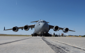 Americký transportní letoun C-17 Globemaster 
