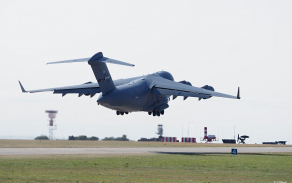 Americký transportní letoun C-17 Globemaster 