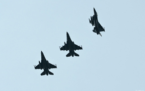 Stíhací letouny F-16 Fighting Falcon (USA)