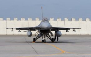 Stíhací letoun F-16 Fighting Falcon (USA)